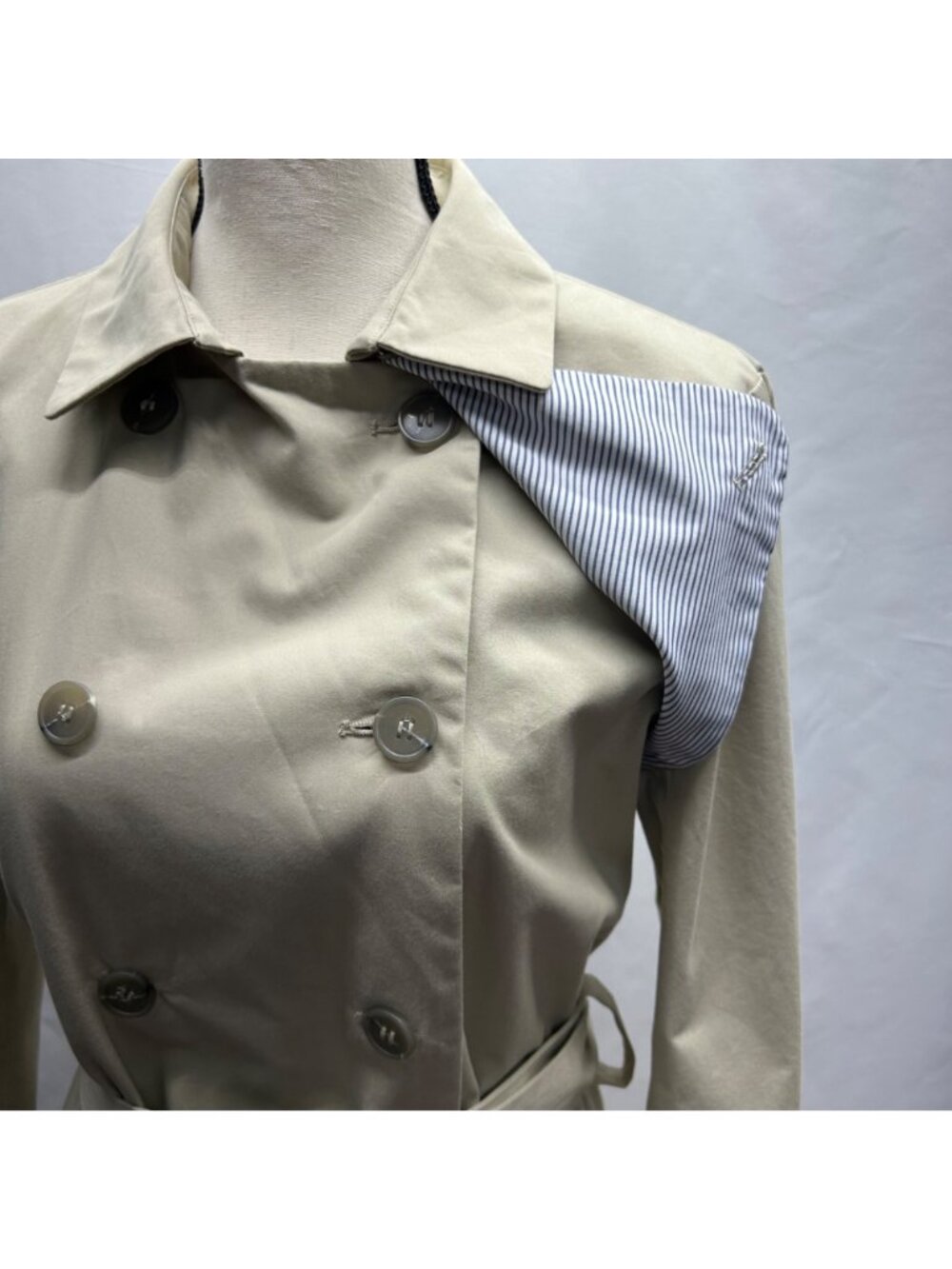 Lacoste Vintage Womens Beige Double-Breasted Trench Coat With Belted Waist & Bac - Picture 4 of 16